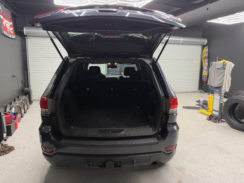 Photo 21 of this Jeep Grand Cherokee