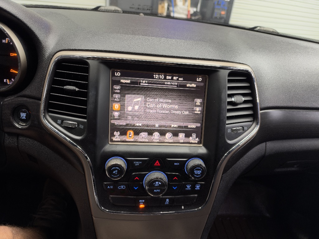 Photo 27 of this Jeep Grand Cherokee