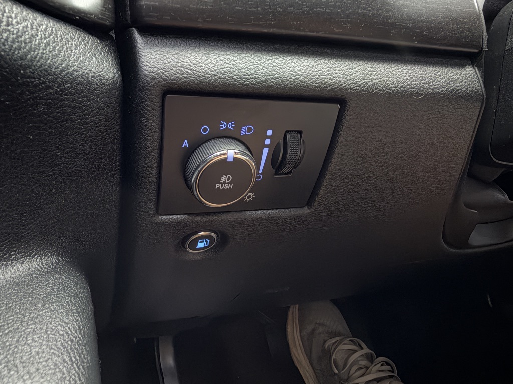 Photo 30 of this Jeep Grand Cherokee