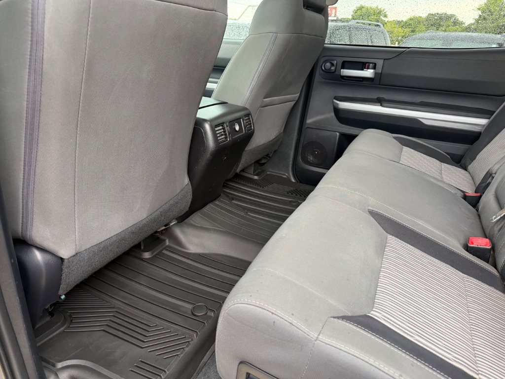 Photo 61 of this Toyota Tundra 4WD Truck