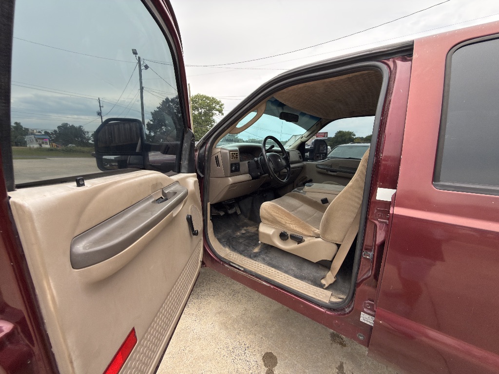 Photo 10 of this Ford Super Duty F-250