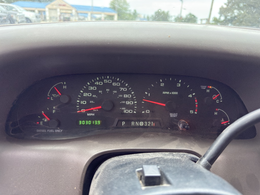 Photo 13 of this Ford Super Duty F-250