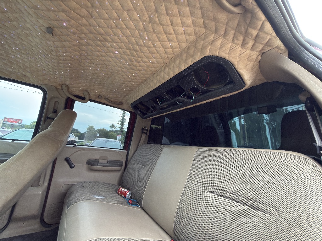 Photo 15 of this Ford Super Duty F-250