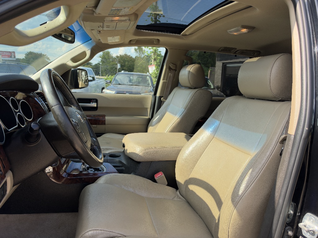 Photo 11 of this Toyota Sequoia