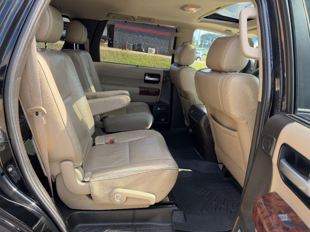 Photo 16 of this Toyota Sequoia