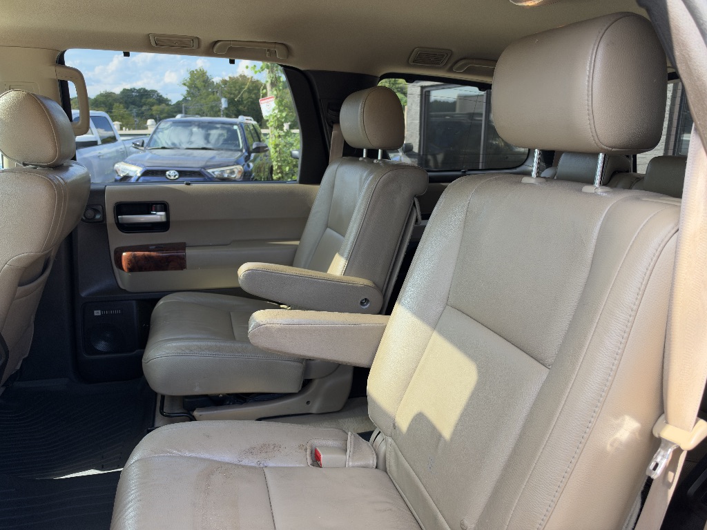Photo 20 of this Toyota Sequoia