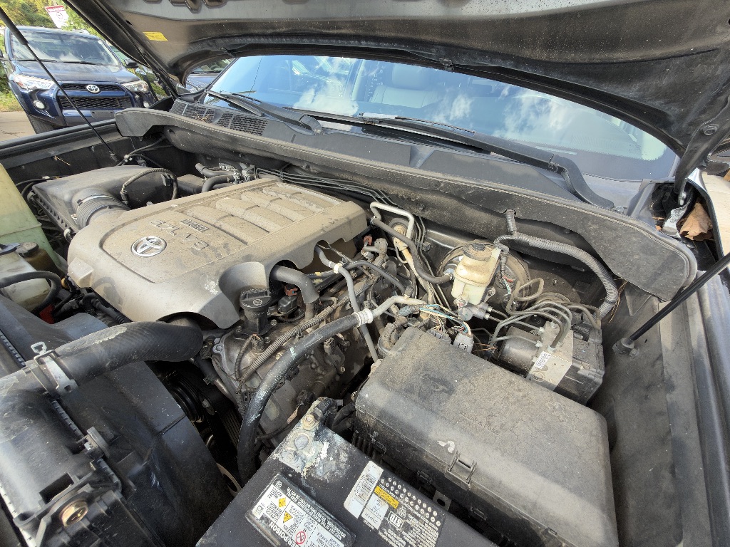 Photo 38 of this Toyota Sequoia