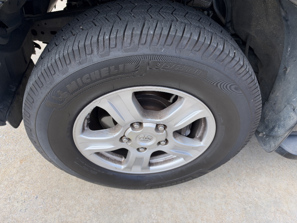 Photo 40 of this Toyota Sequoia