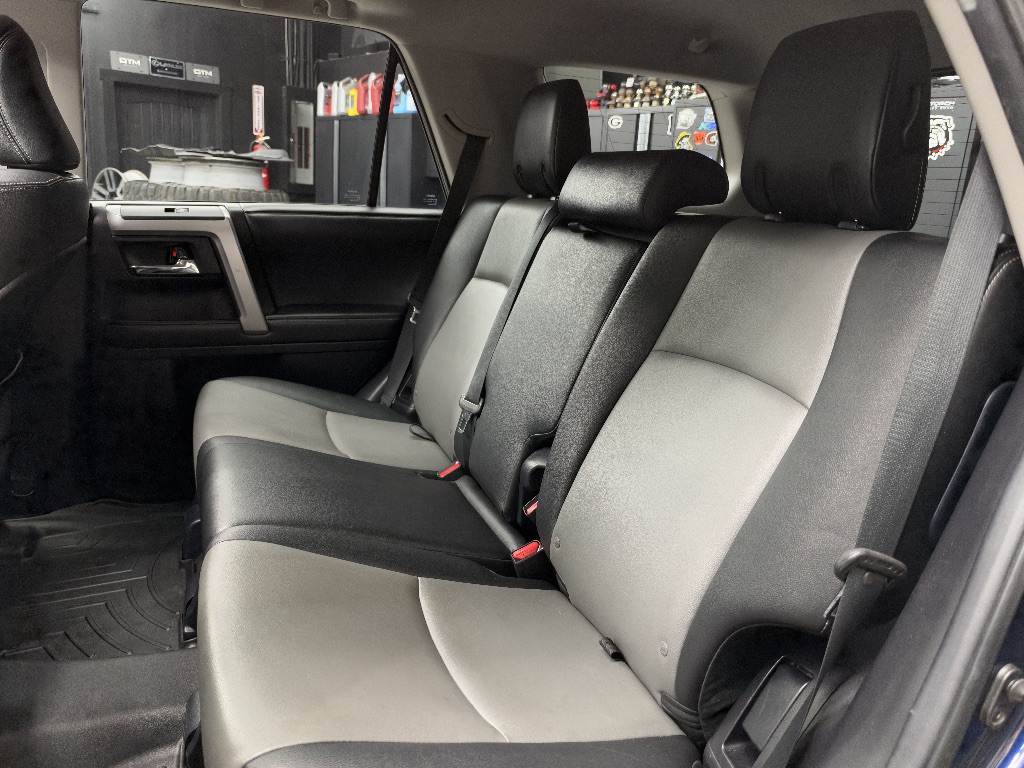 Photo 20 of this Toyota 4Runner