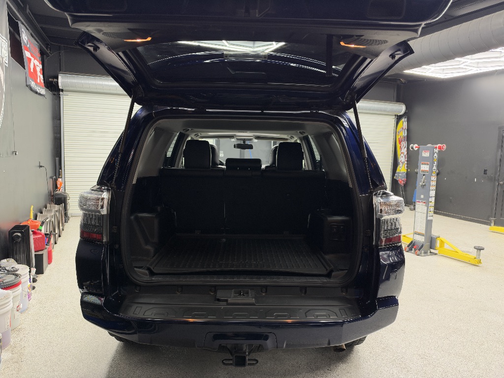 Photo 21 of this Toyota 4Runner