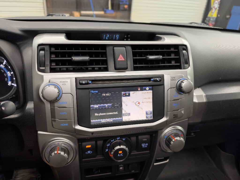 Photo 25 of this Toyota 4Runner