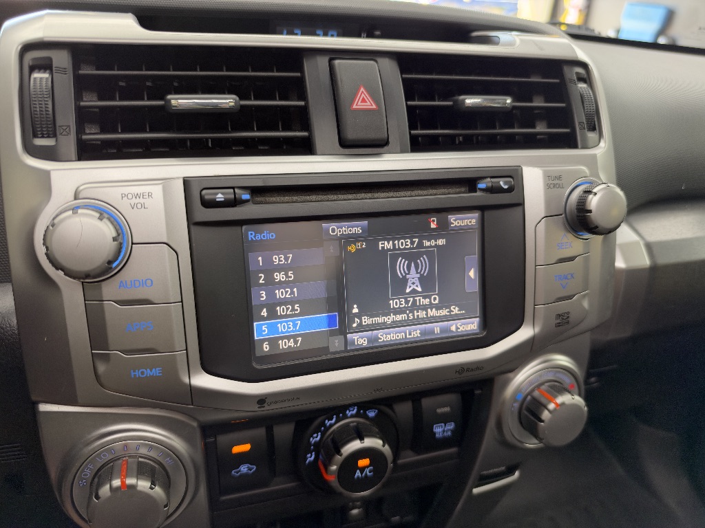 Photo 27 of this Toyota 4Runner