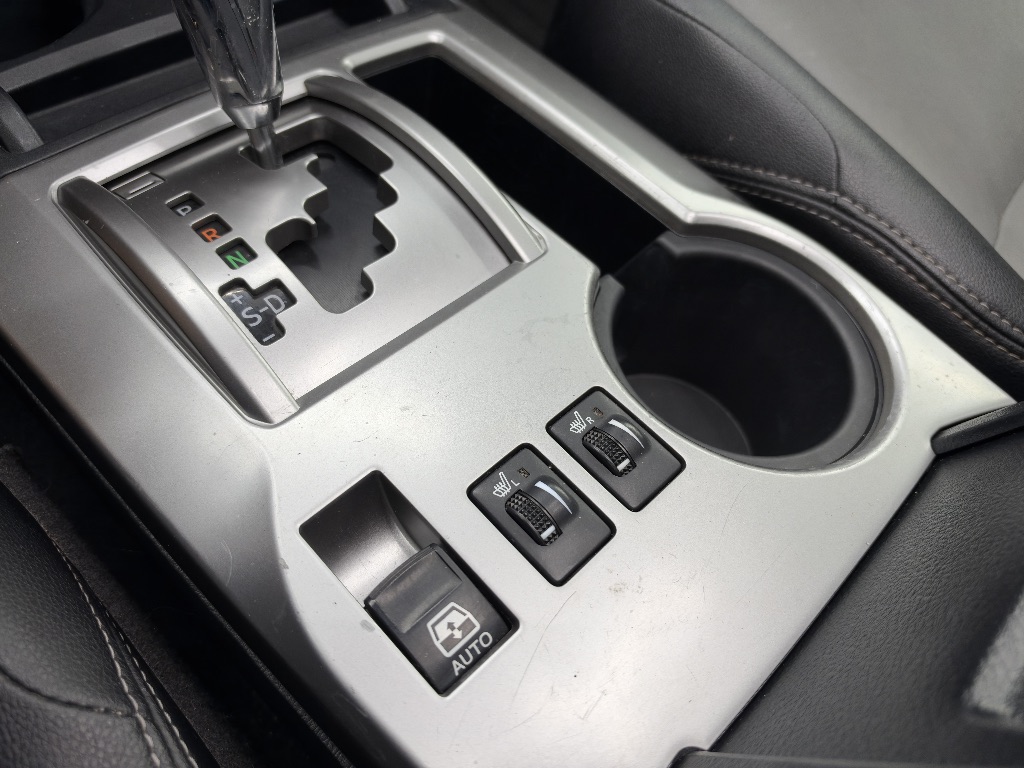 Photo 29 of this Toyota 4Runner