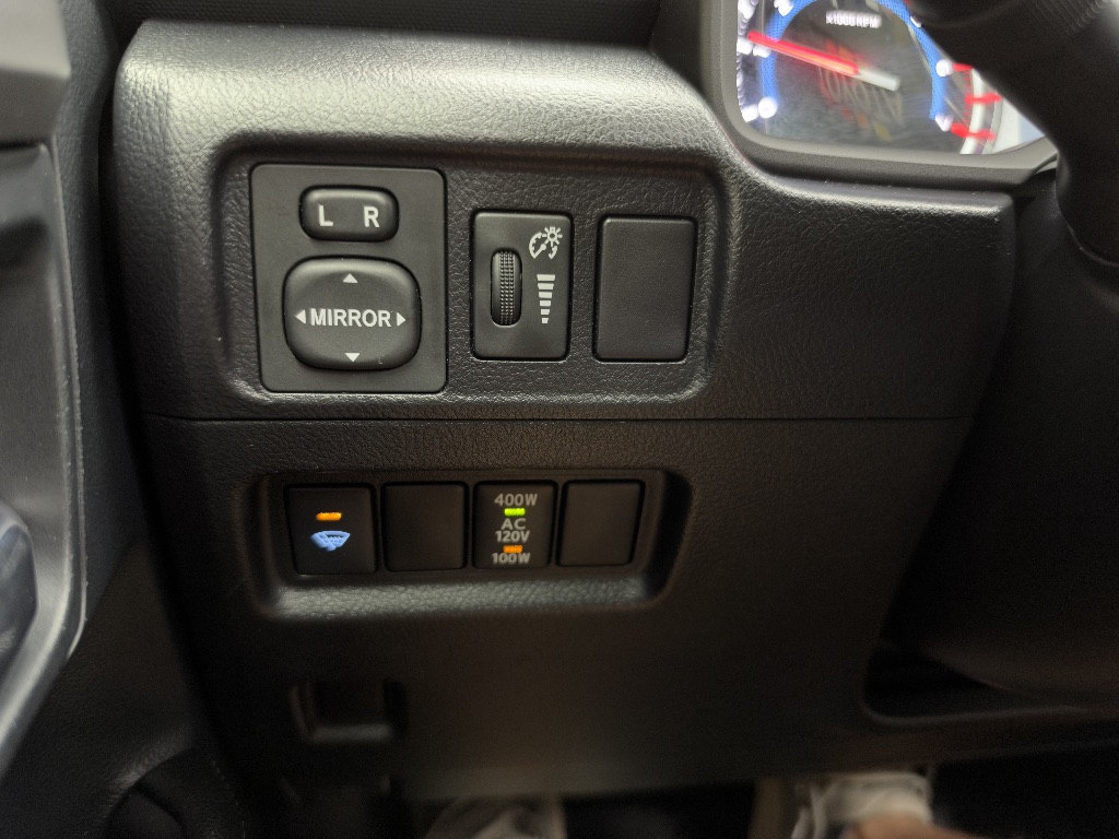 Photo 32 of this Toyota 4Runner