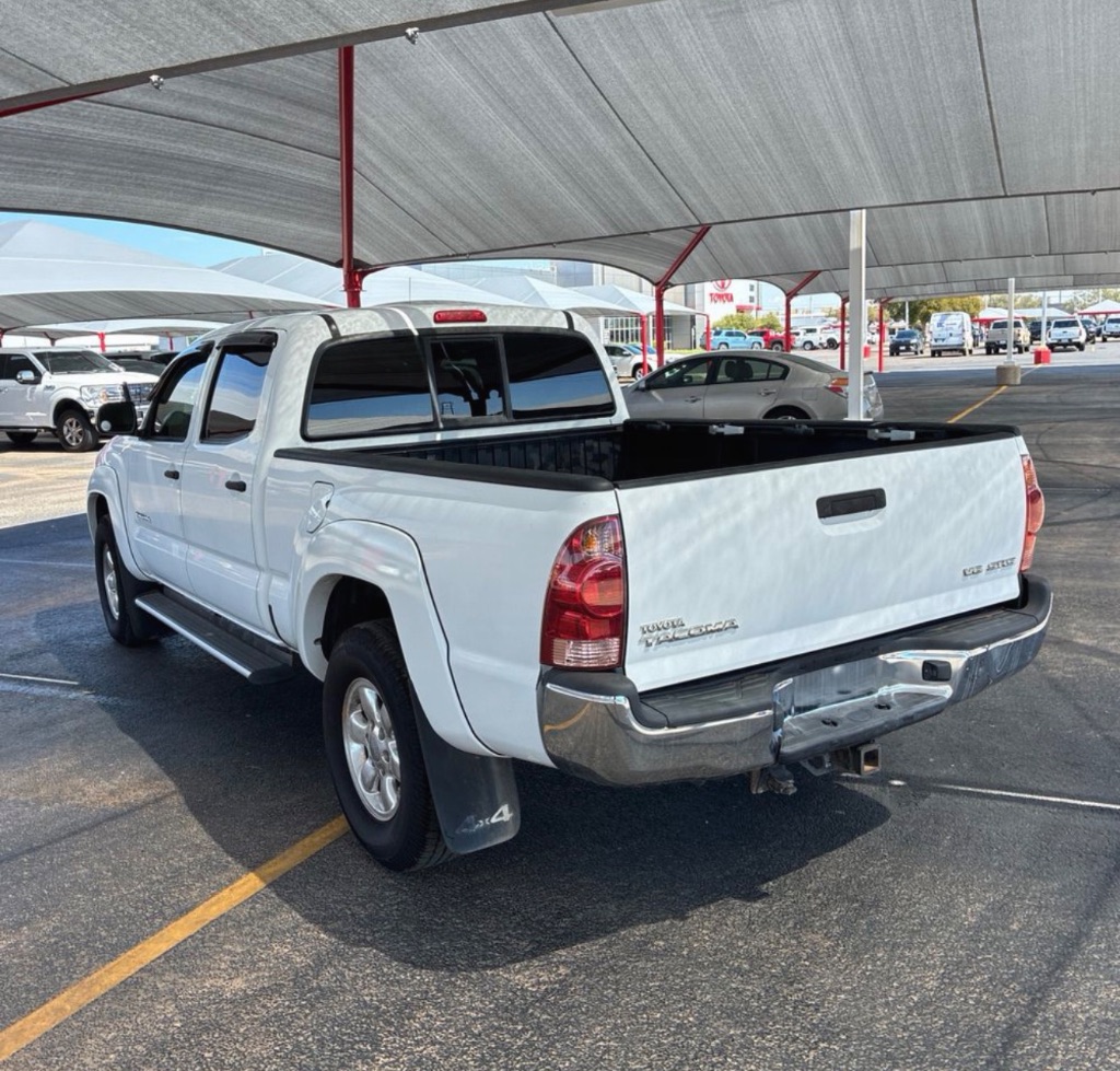 Photo 5 of this Toyota Tacoma