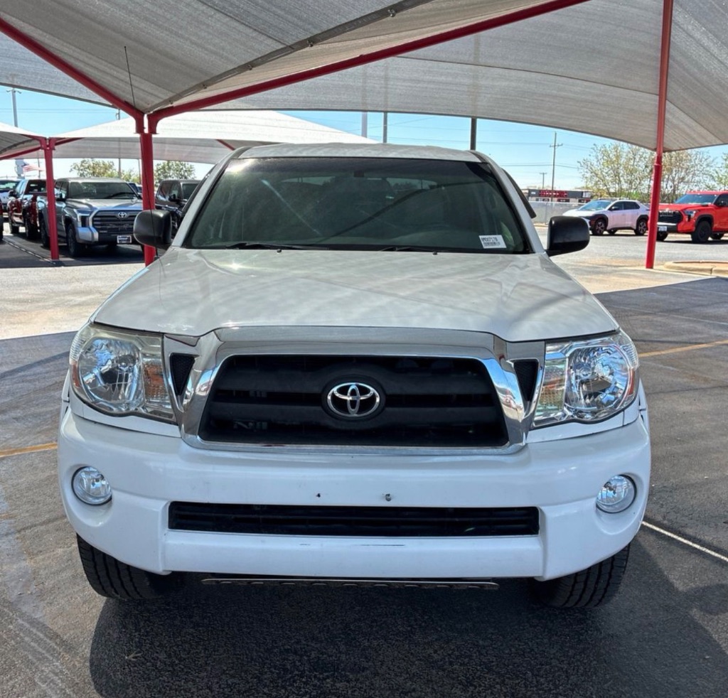 Photo 8 of this Toyota Tacoma