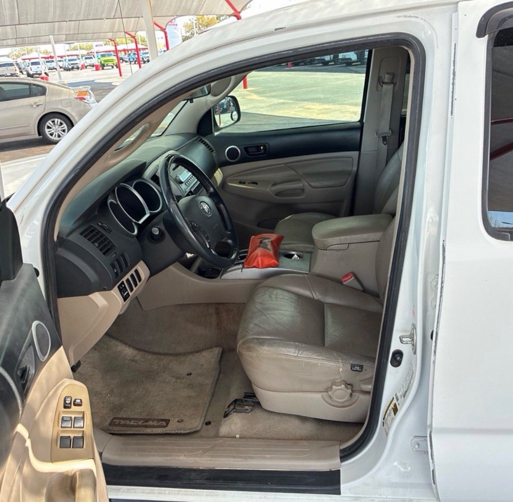 Photo 9 of this Toyota Tacoma
