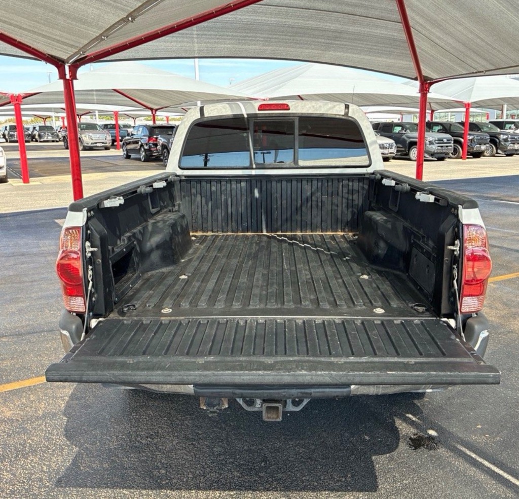 Photo 15 of this Toyota Tacoma