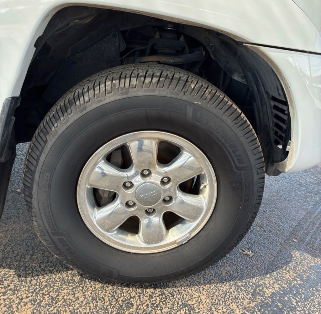 Photo 19 of this Toyota Tacoma