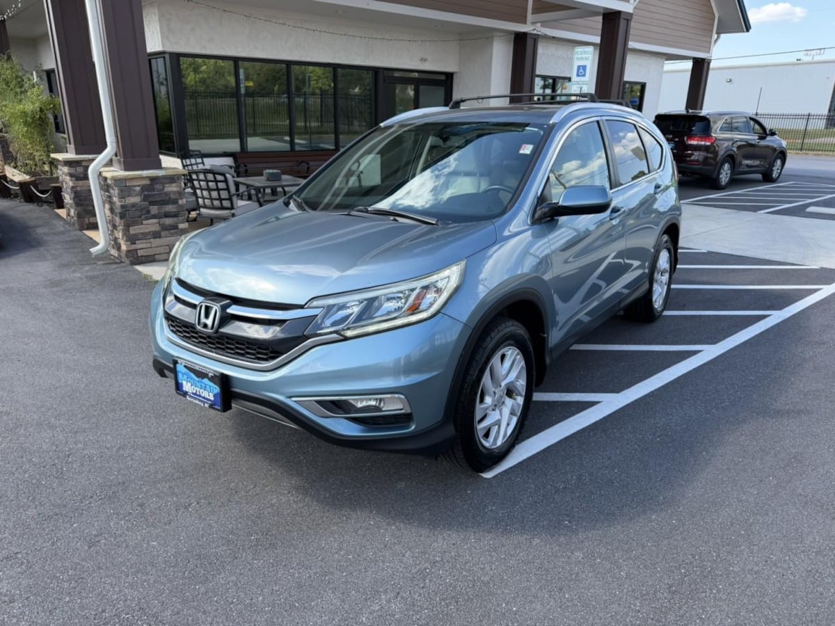 Photo 2 of this Honda CR-V