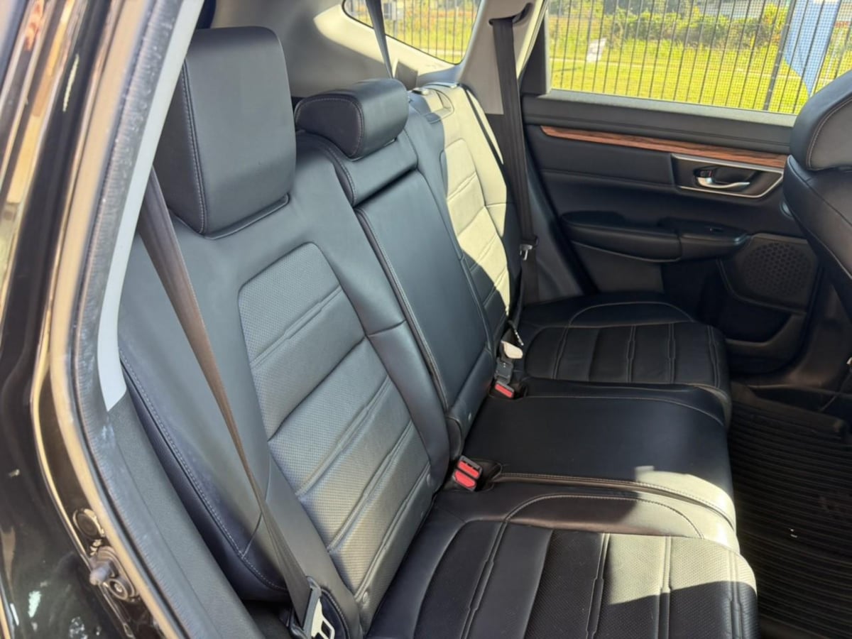 Photo 16 of this Honda CR-V