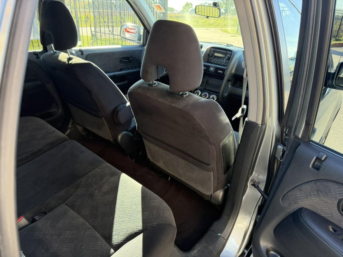 Photo 14 of this Honda CR-V