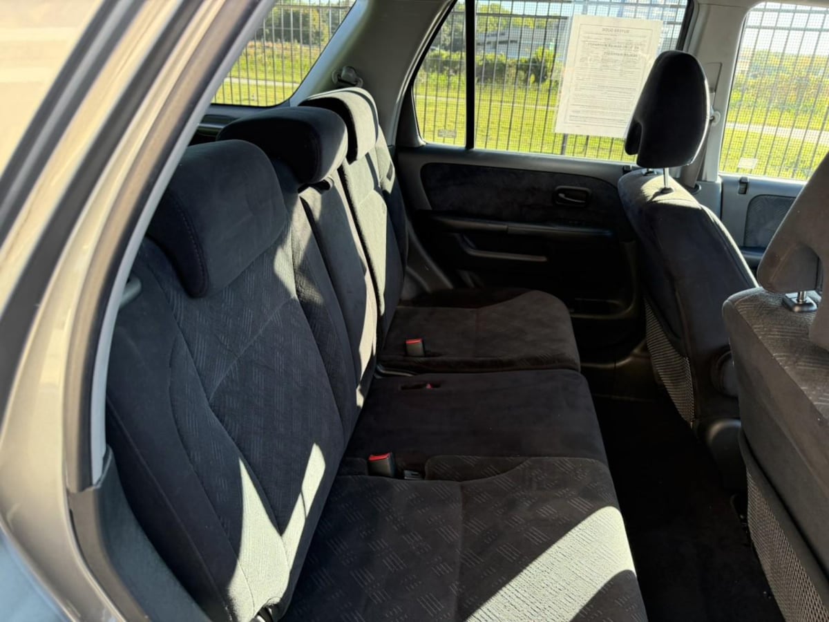 Photo 16 of this Honda CR-V
