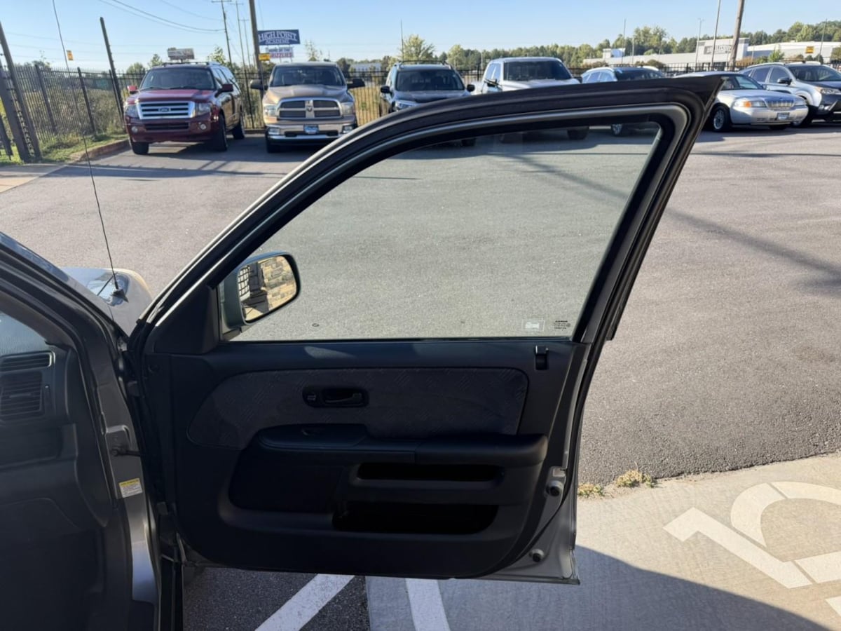 Photo 17 of this Honda CR-V
