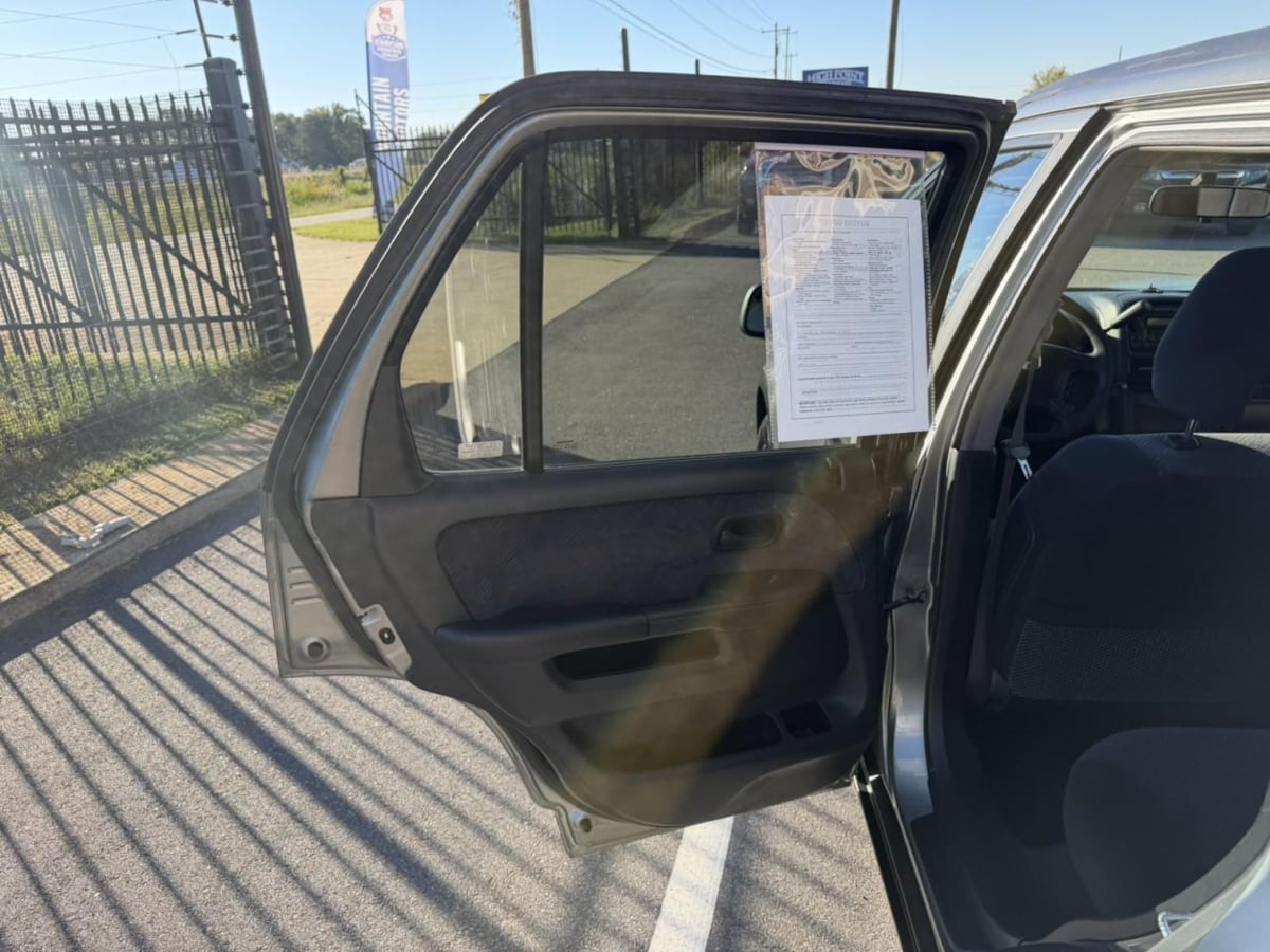 Photo 21 of this Honda CR-V