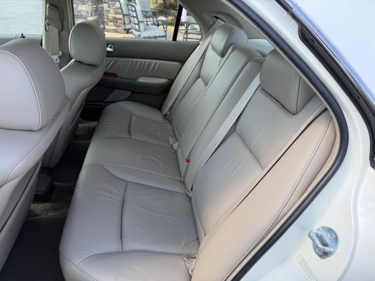 Photo 24 of this Acura RL