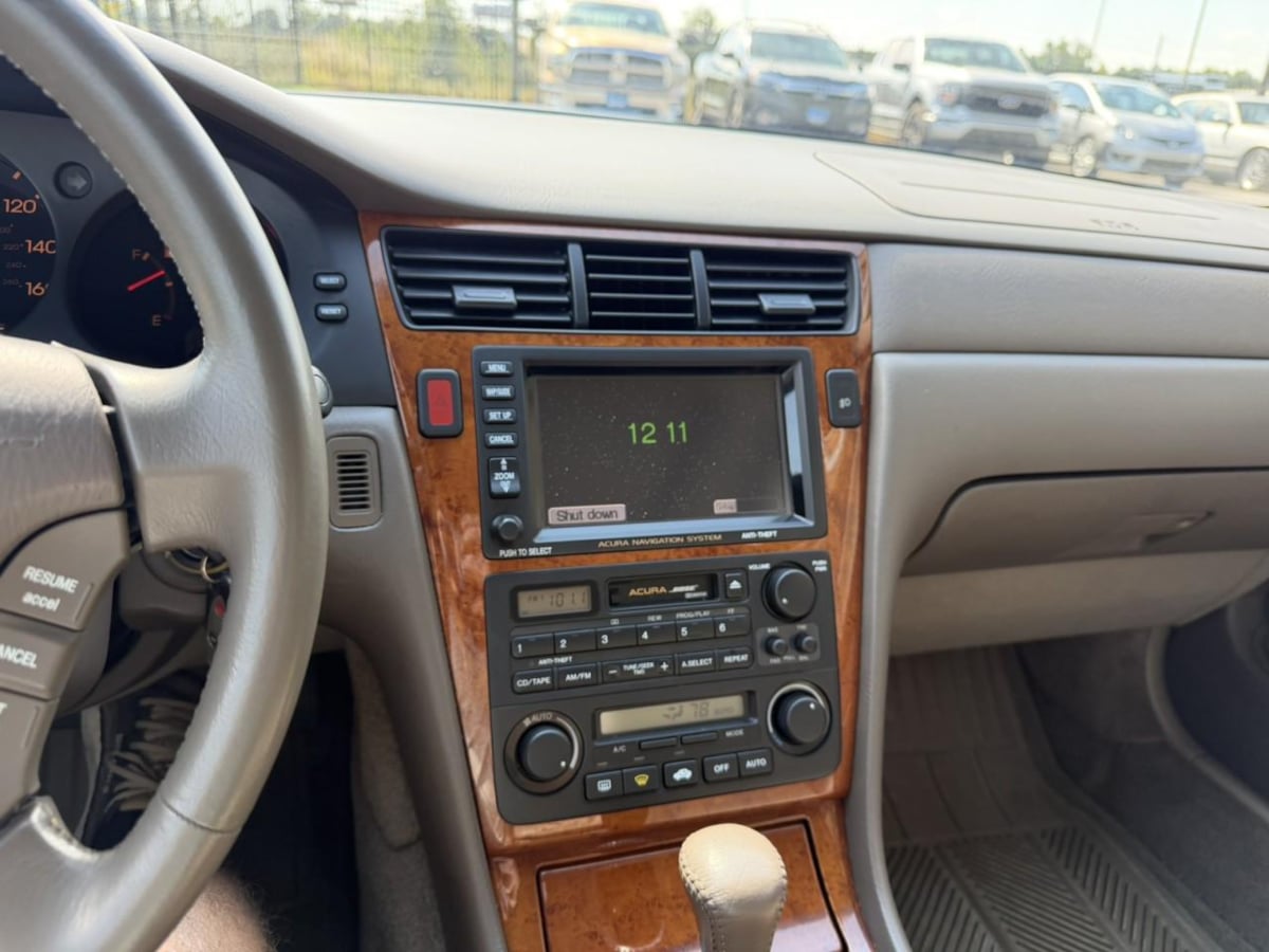Photo 31 of this Acura RL