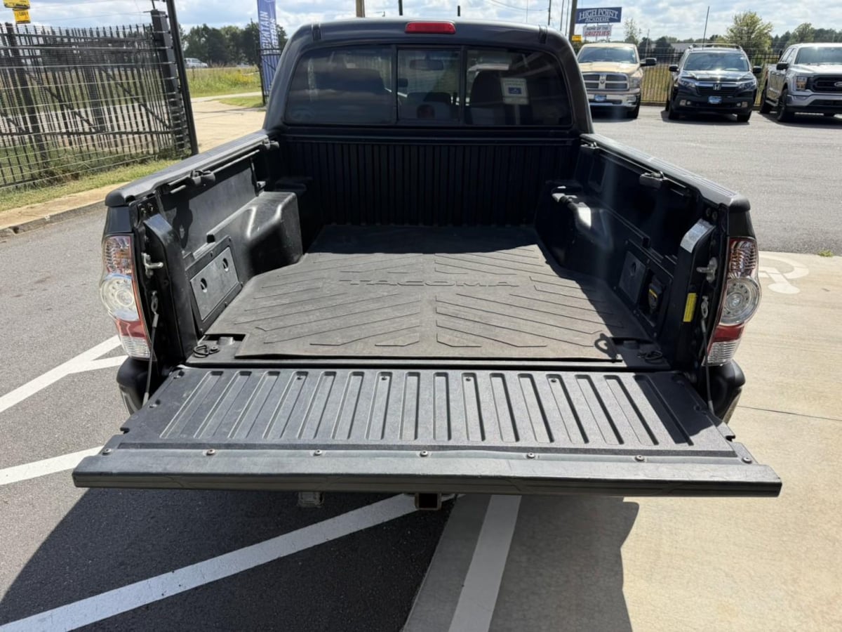 Photo 6 of this Toyota Tacoma
