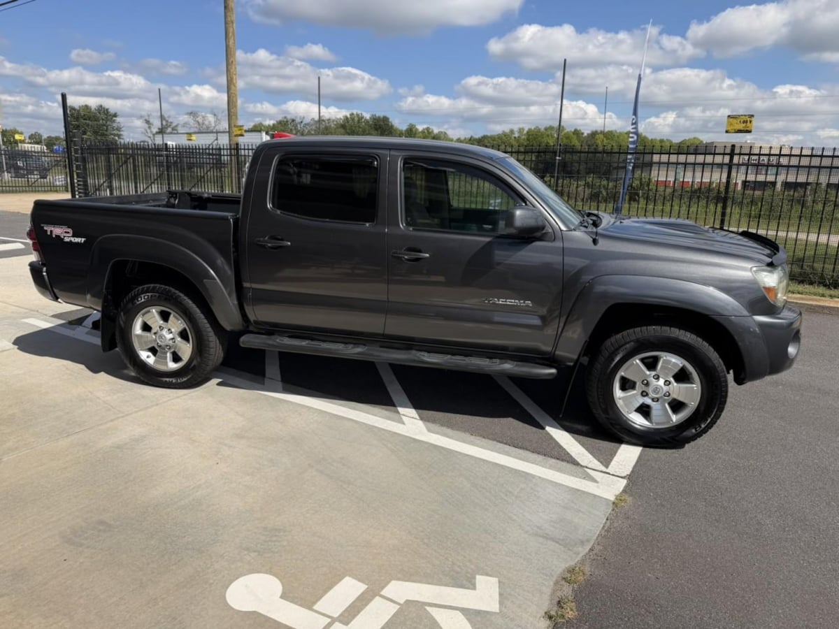 Photo 8 of this Toyota Tacoma