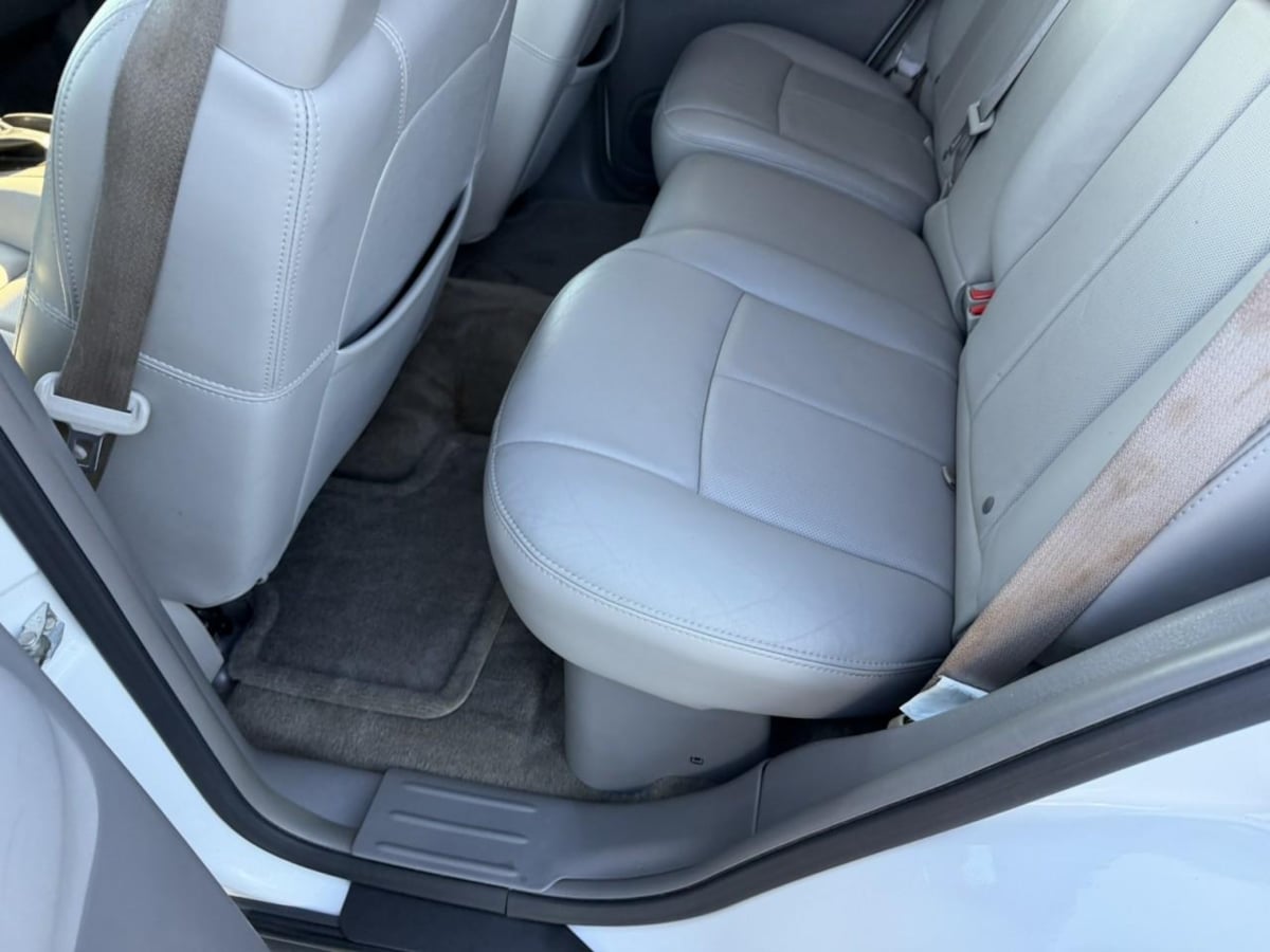 Photo 22 of this Buick Rainier
