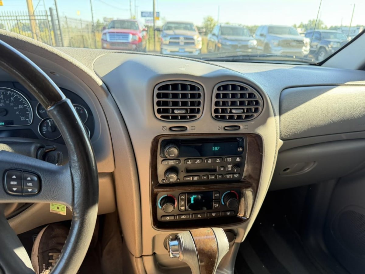 Photo 30 of this Buick Rainier