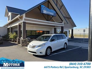 View 2015 Toyota Sienna