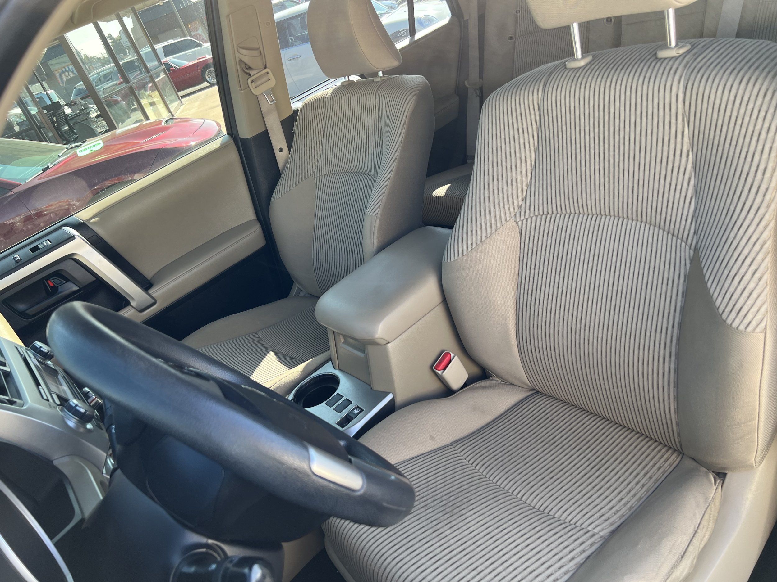 Photo 35 of this Toyota 4Runner