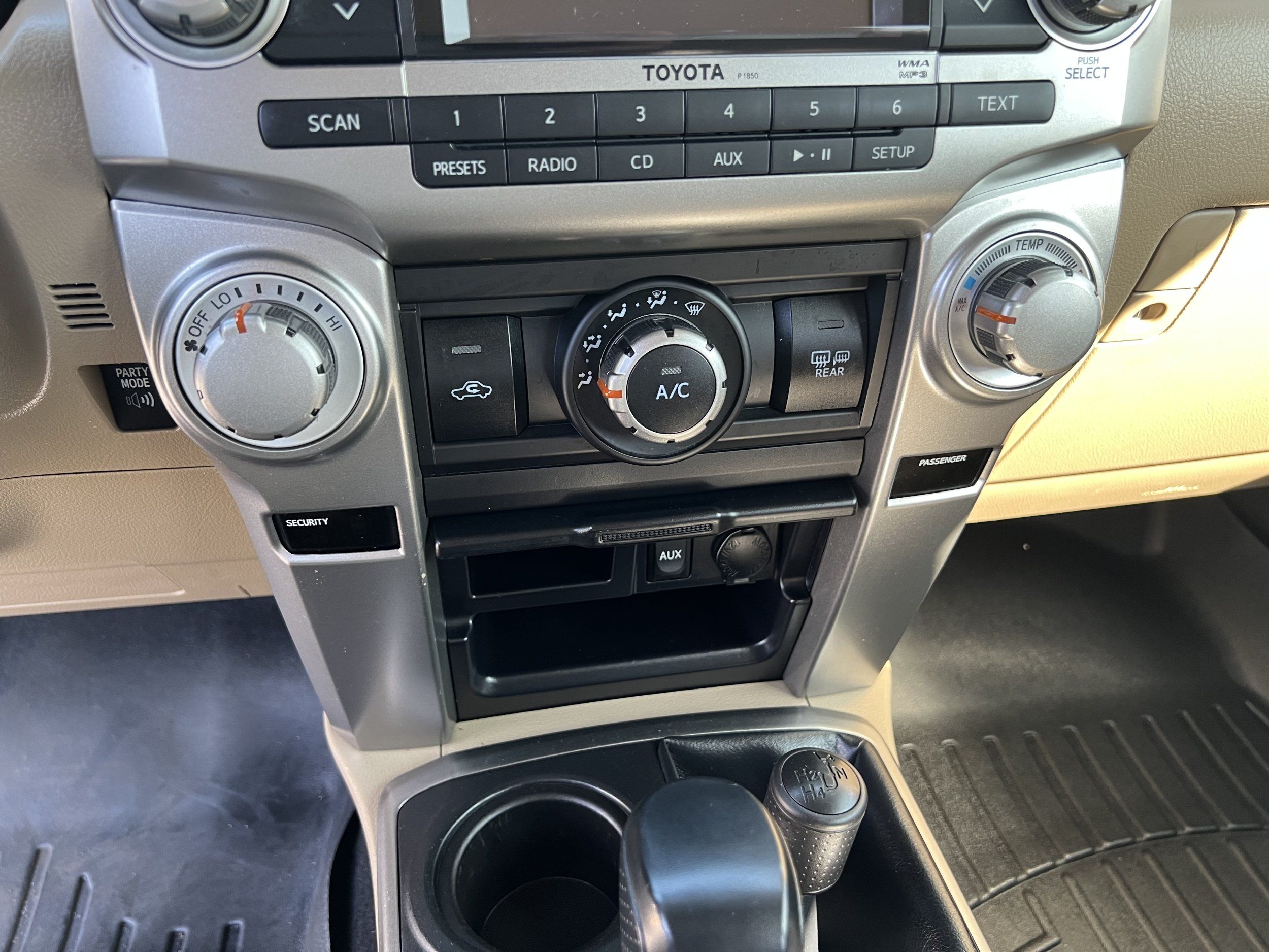 Photo 39 of this Toyota 4Runner