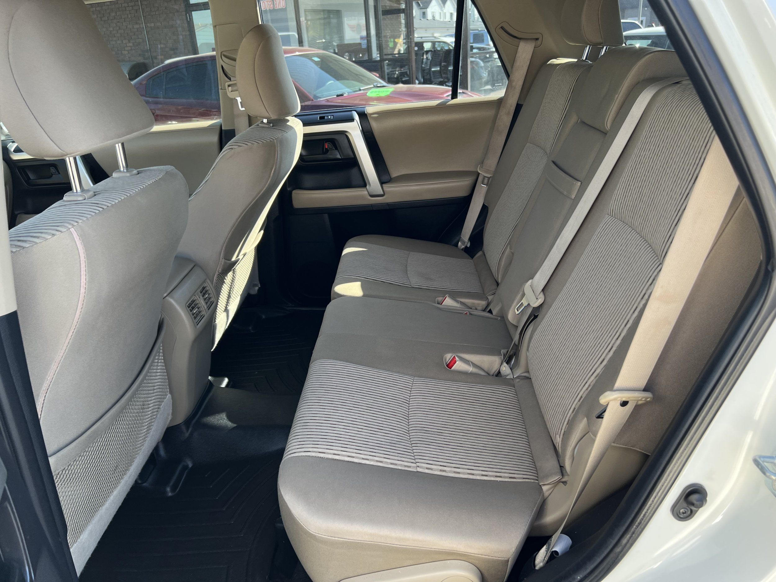 Photo 42 of this Toyota 4Runner