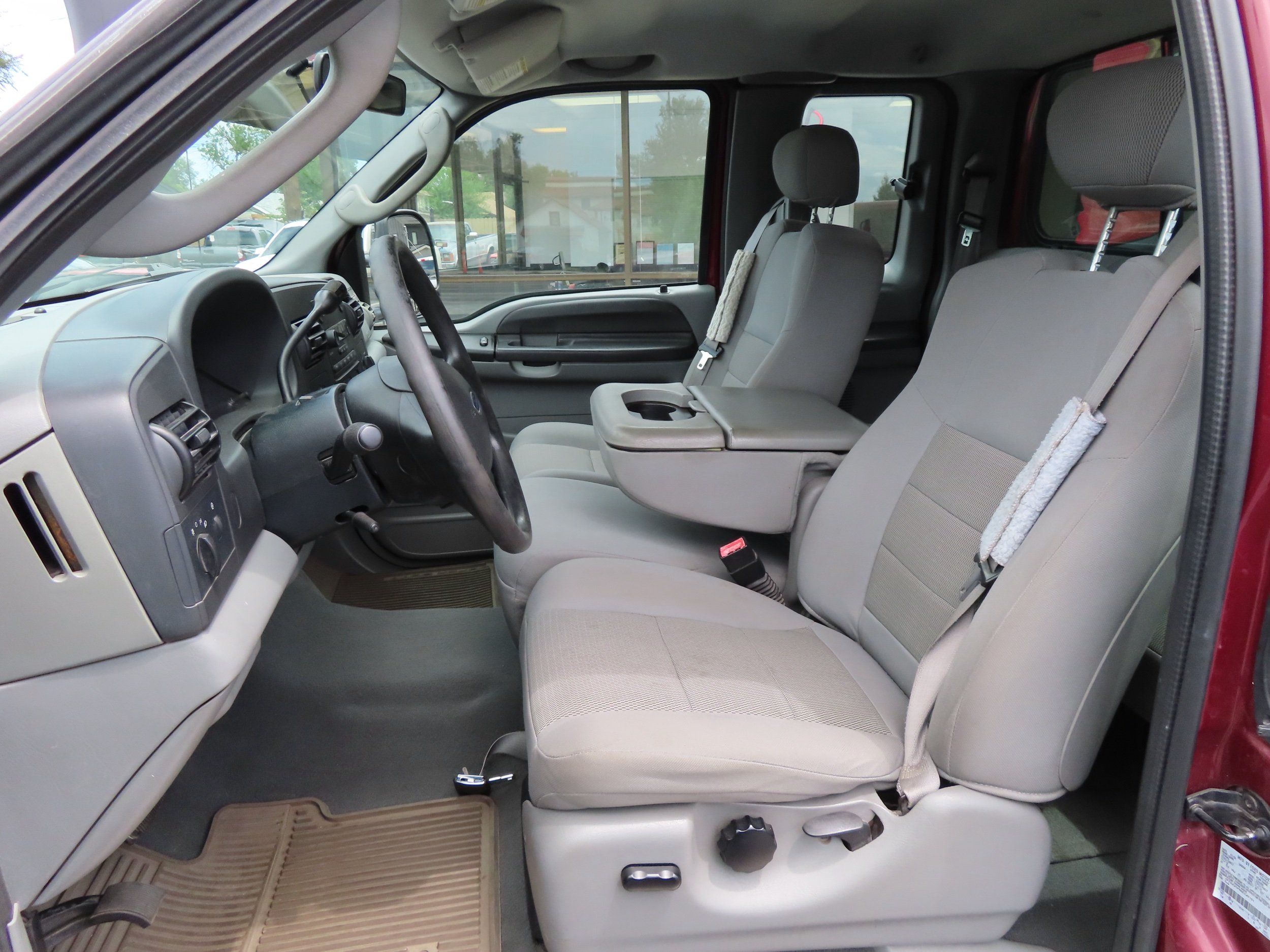 Ford F-250 photo 14