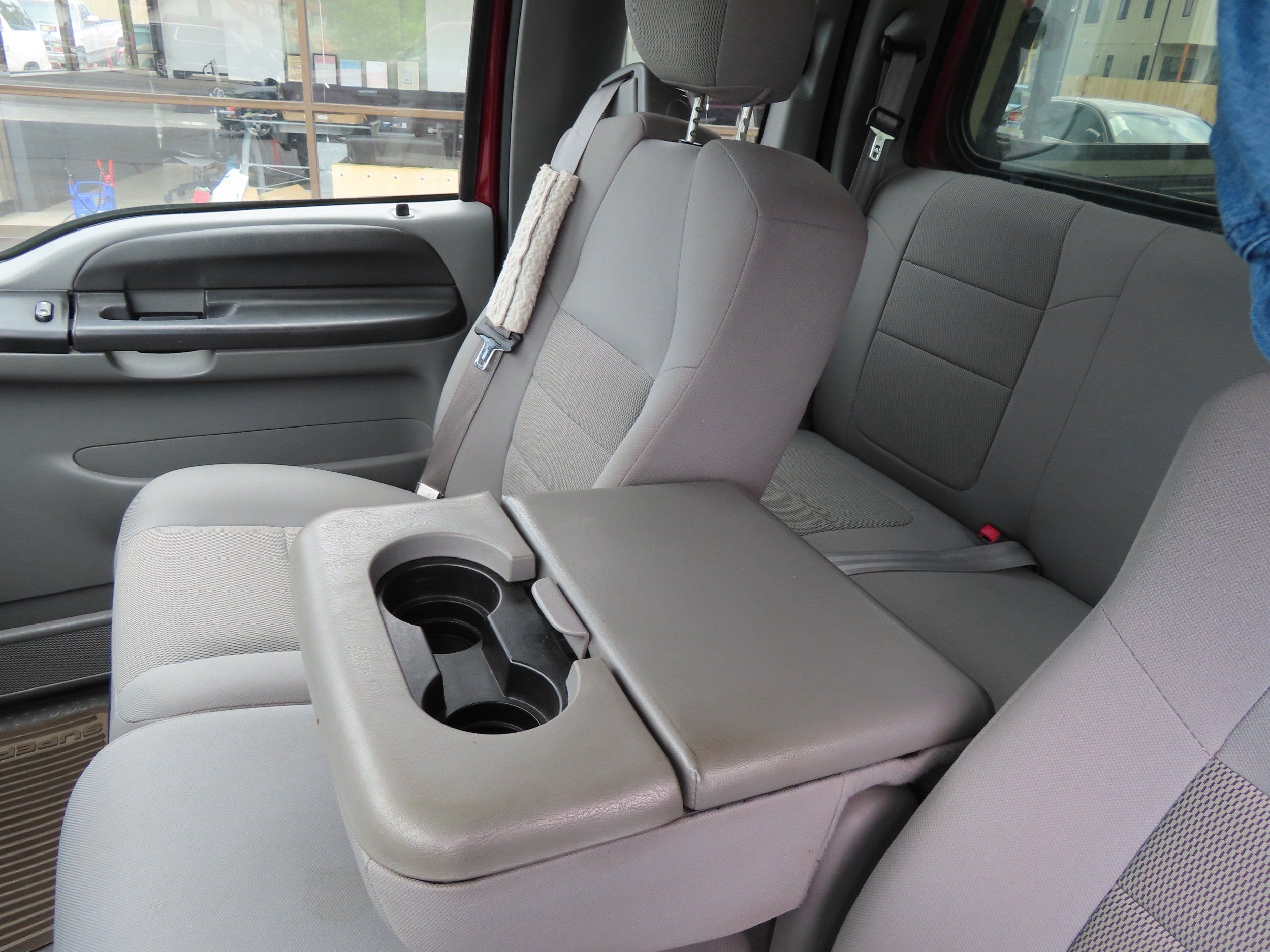 Ford F-250 photo 17