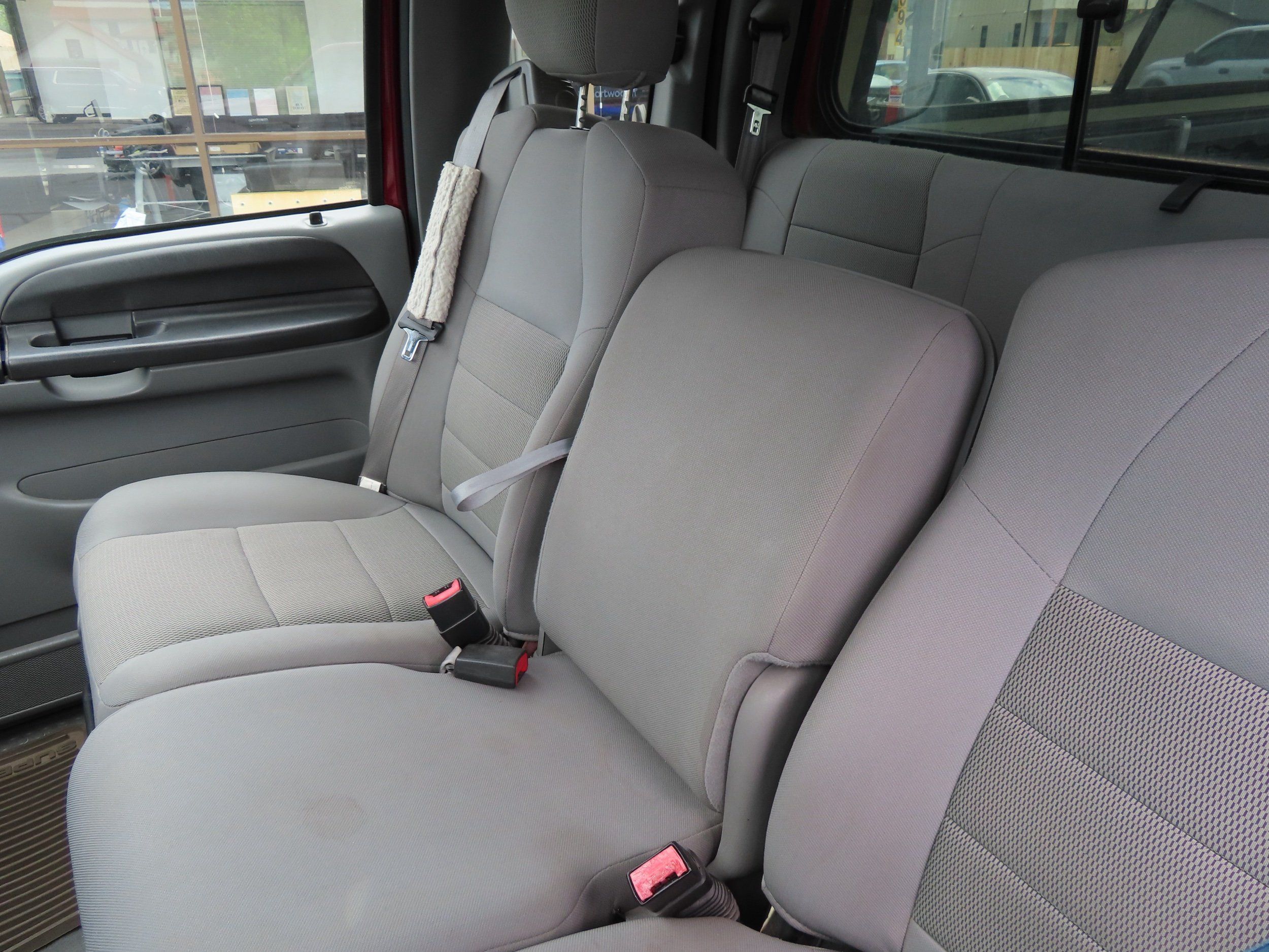 Ford F-250 photo 18