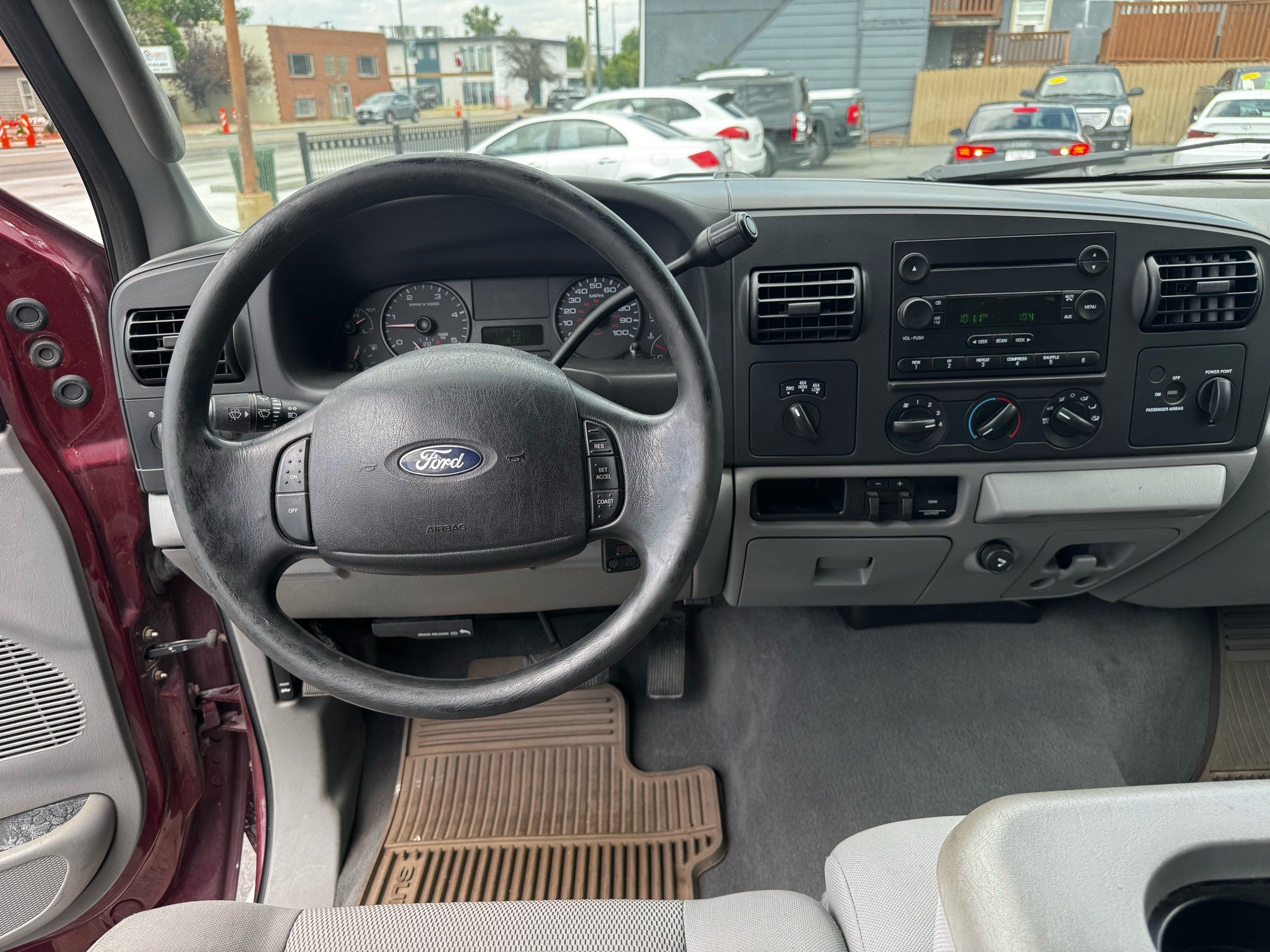 Ford F-250 photo 32