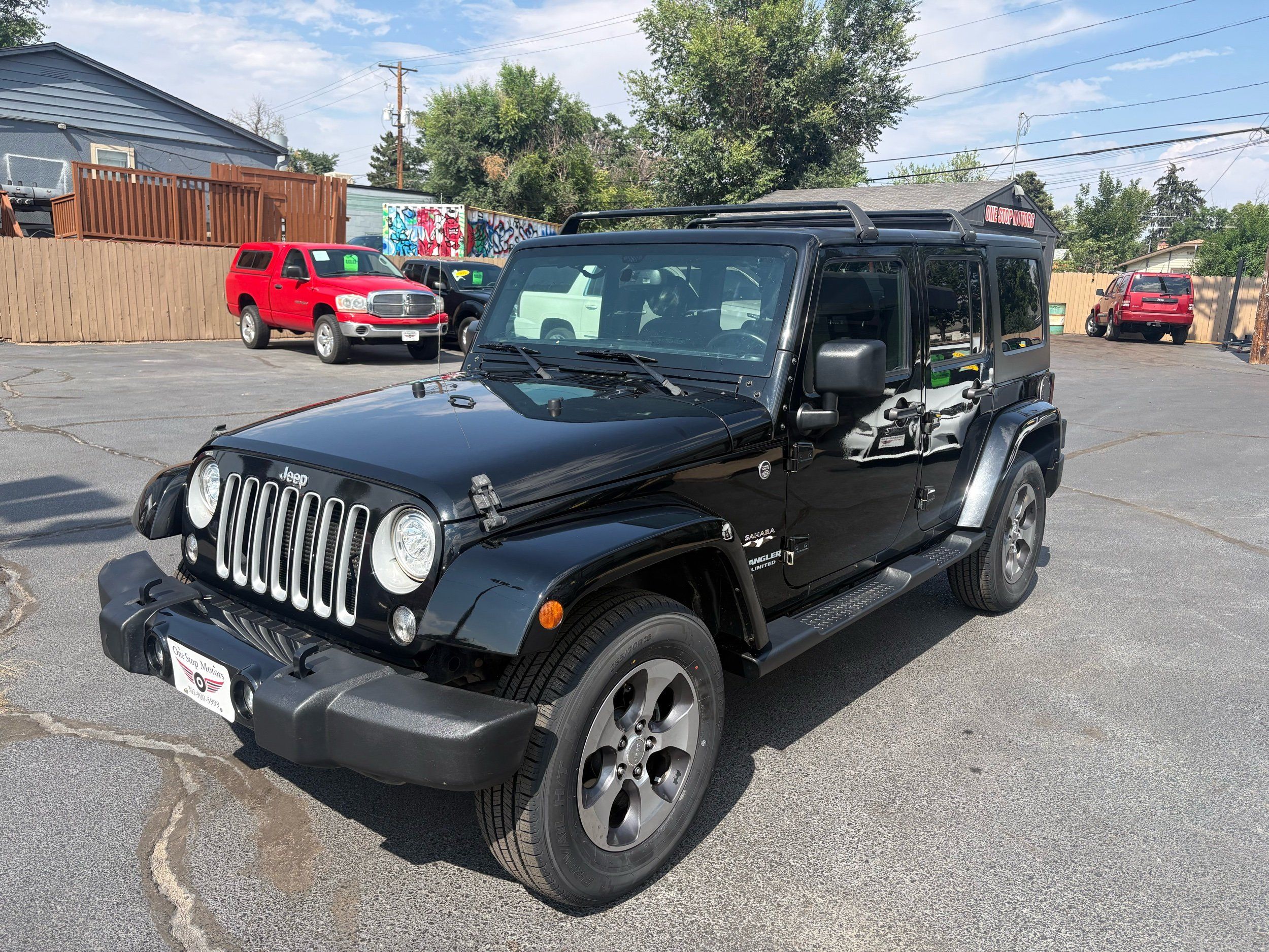 Jeep Wrangler photo 2
