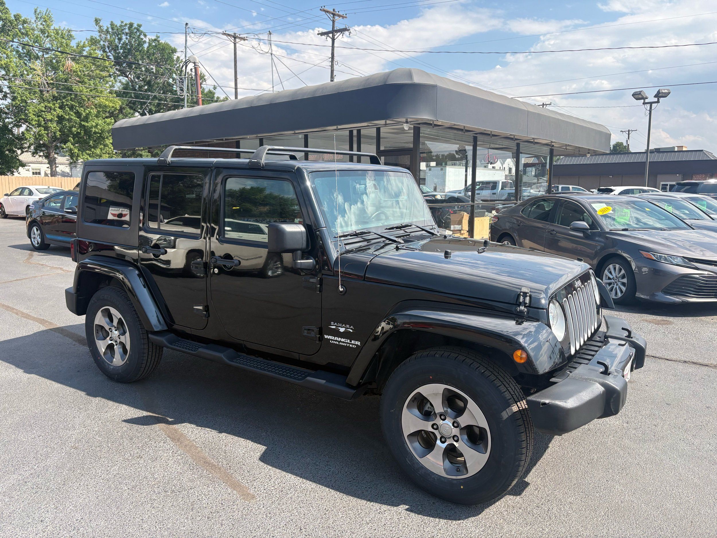 Jeep Wrangler photo 3