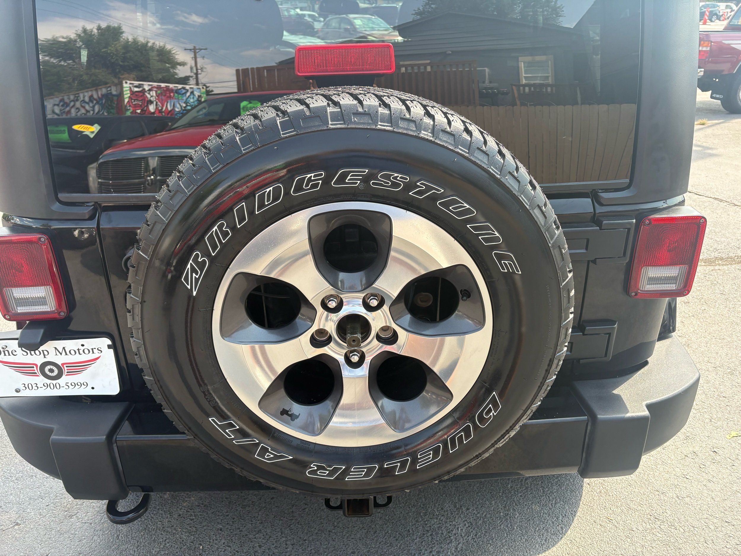 Jeep Wrangler photo 16