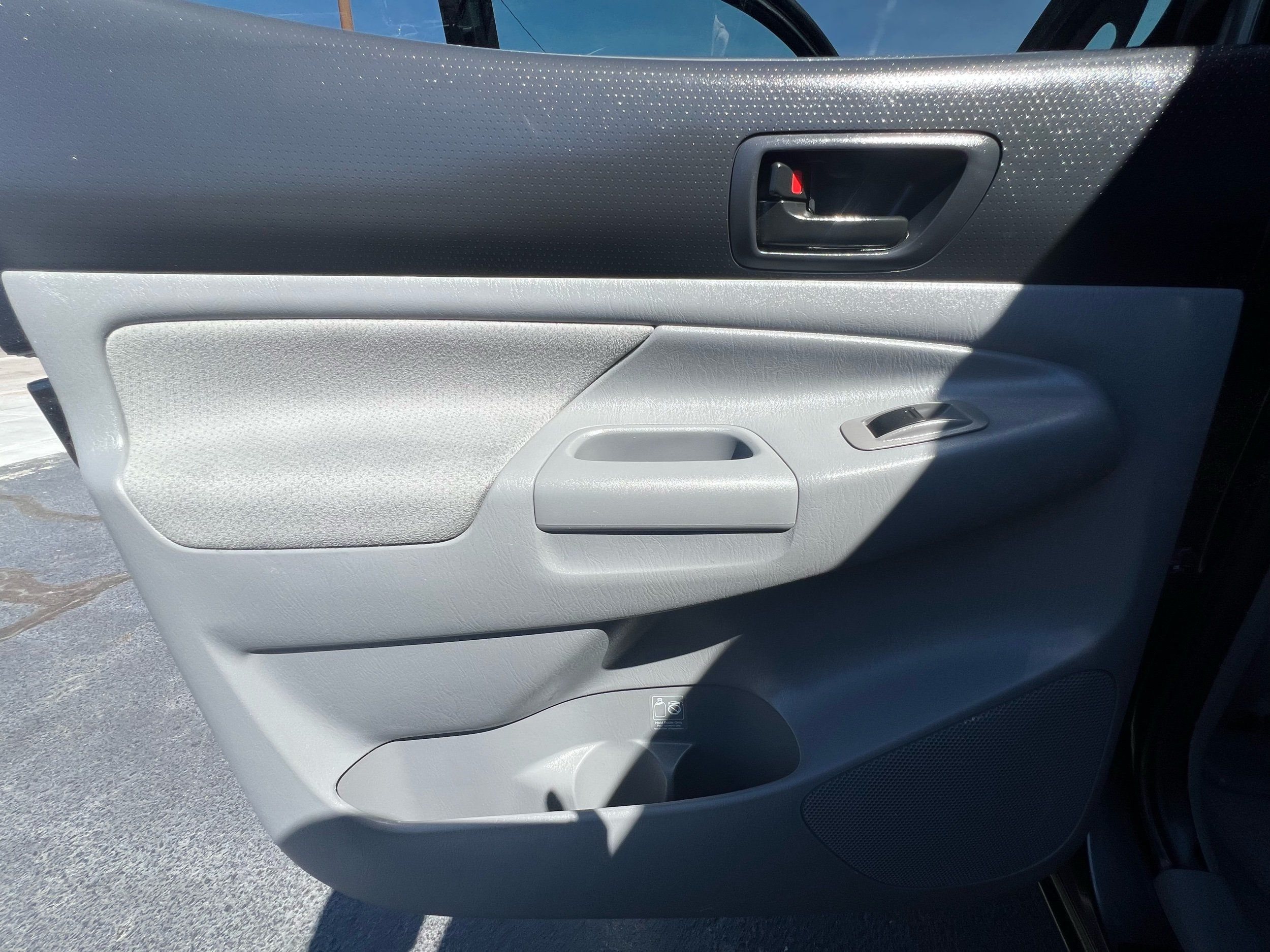 Toyota Tacoma photo 28