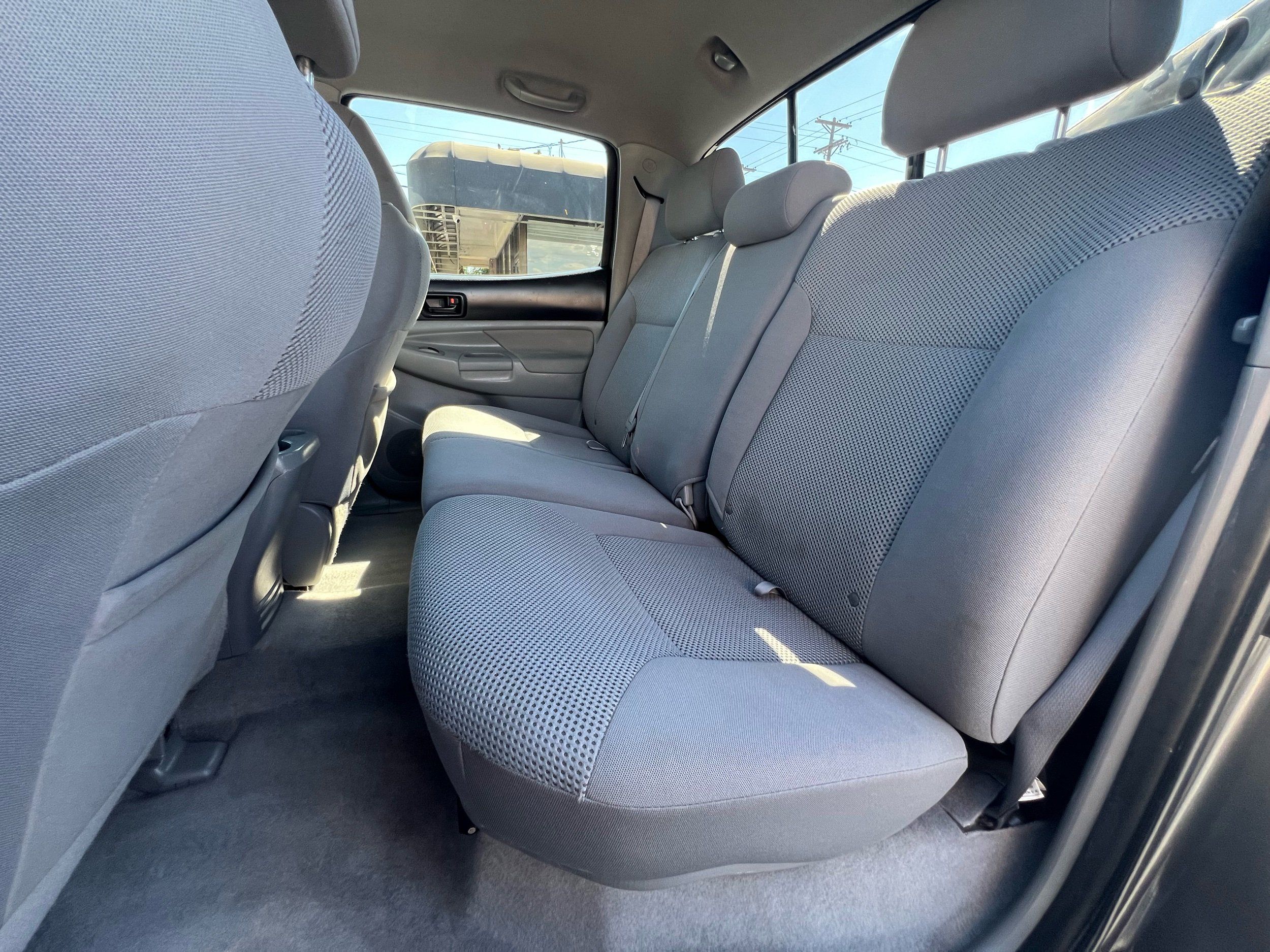 Toyota Tacoma photo 30