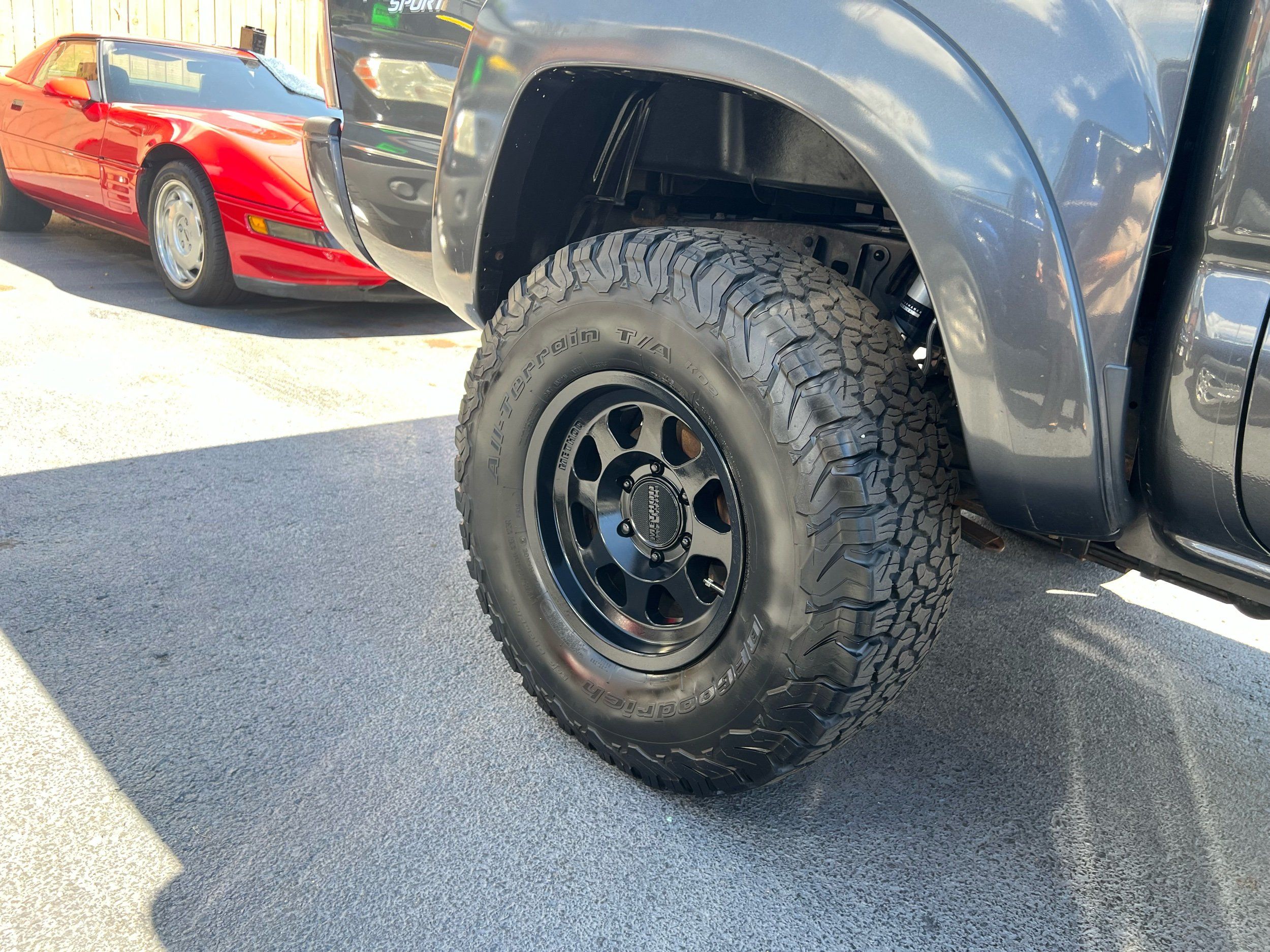 Toyota Tacoma photo 34