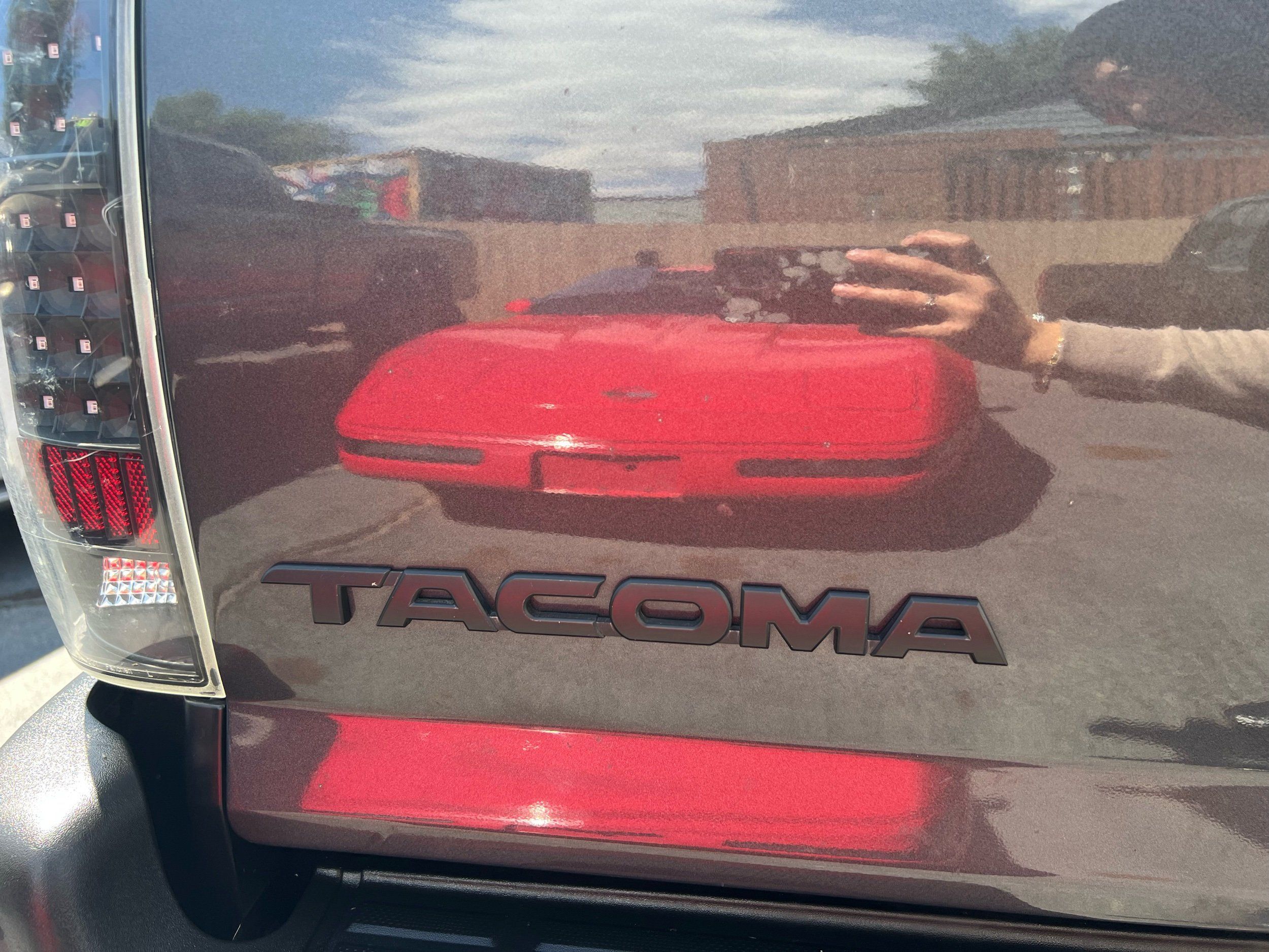 Toyota Tacoma photo 38